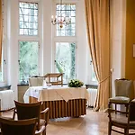 Landgoed Huize Bergen Den Bosch - Otel 4*