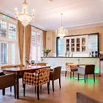 Landgoed Huize Bergen Den Bosch - Otel 4*