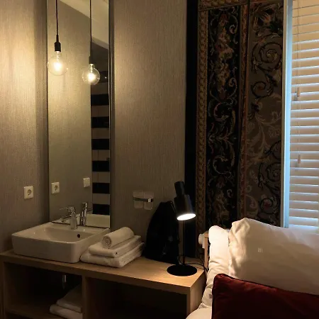 Hotel Landgoed Huize Bergen Den Bosch - 4*