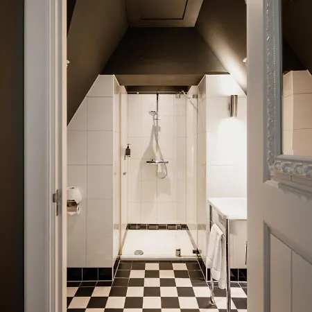 Hotel Landgoed Huize Bergen Den Bosch - 4*