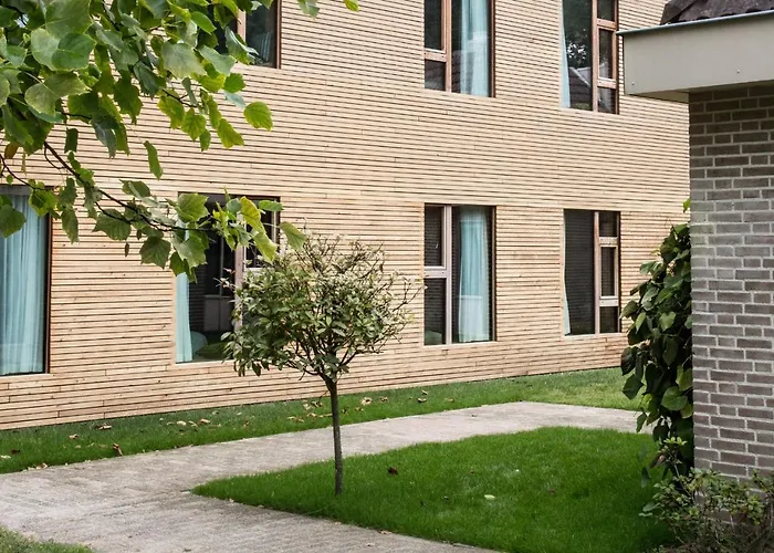 فندق Landgoed Huize Bergen Den Bosch - 4*