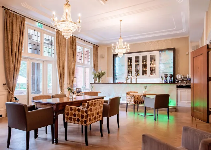 Landgoed Huize Bergen Den Bosch - Hotel 4*