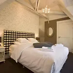 Landgoed Huize Bergen Den Bosch - Hotel 4*