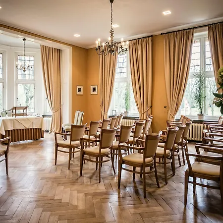 Landgoed Huize Bergen Den Bosch - 4*