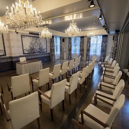 Landgoed Huize Bergen Den Bosch - 4*